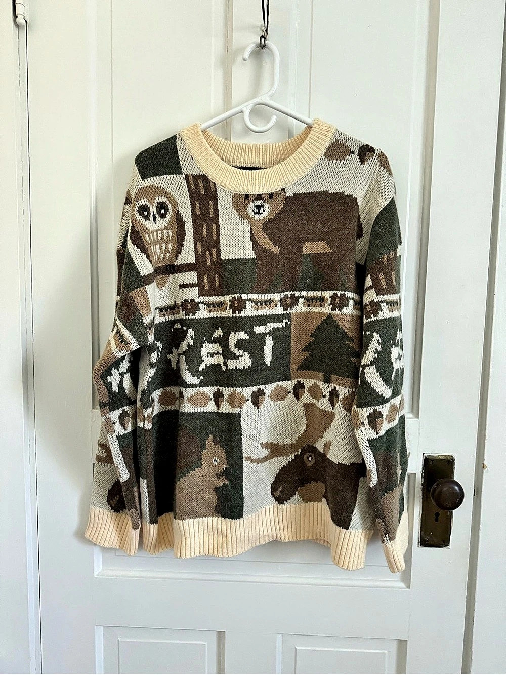 Vamtac Animal Graphic Crewneck in Brown & Green Large Like New